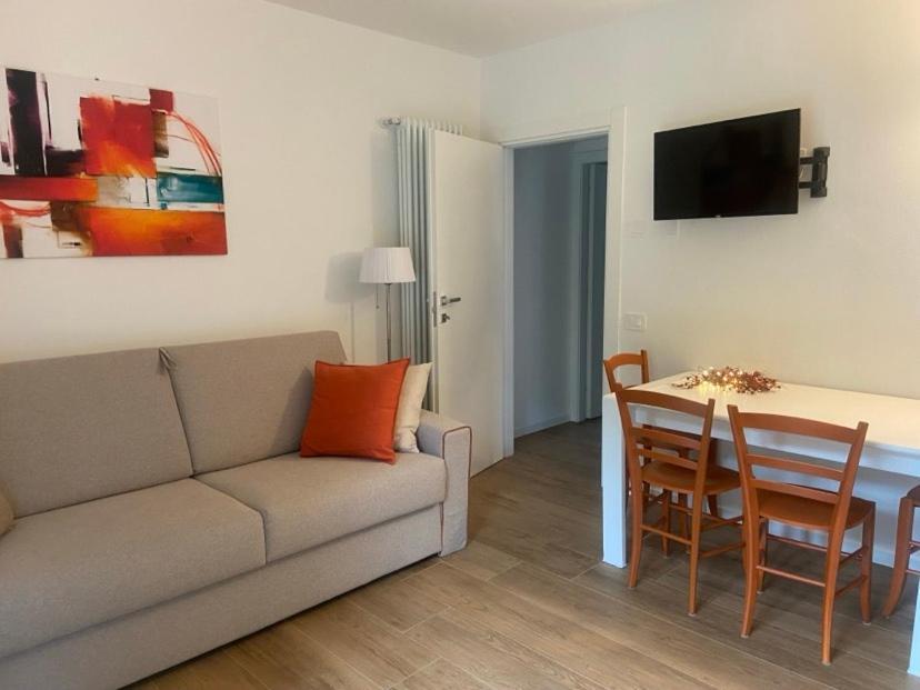 Casa Vacanze La Brenta Chiavenna Quarto foto